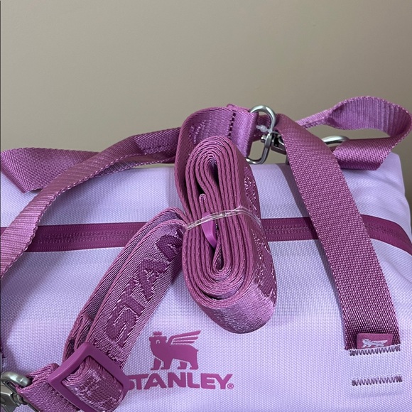 Stanley Pink Julienne Mini Soft Cooler Lunch Bag 7.4qt Soft Orchid - Picture 6 of 6